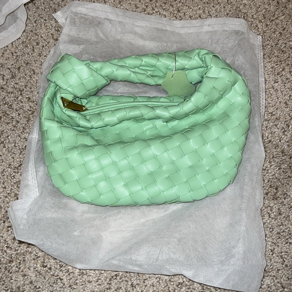 Woven Bag - Picture 6 of 8